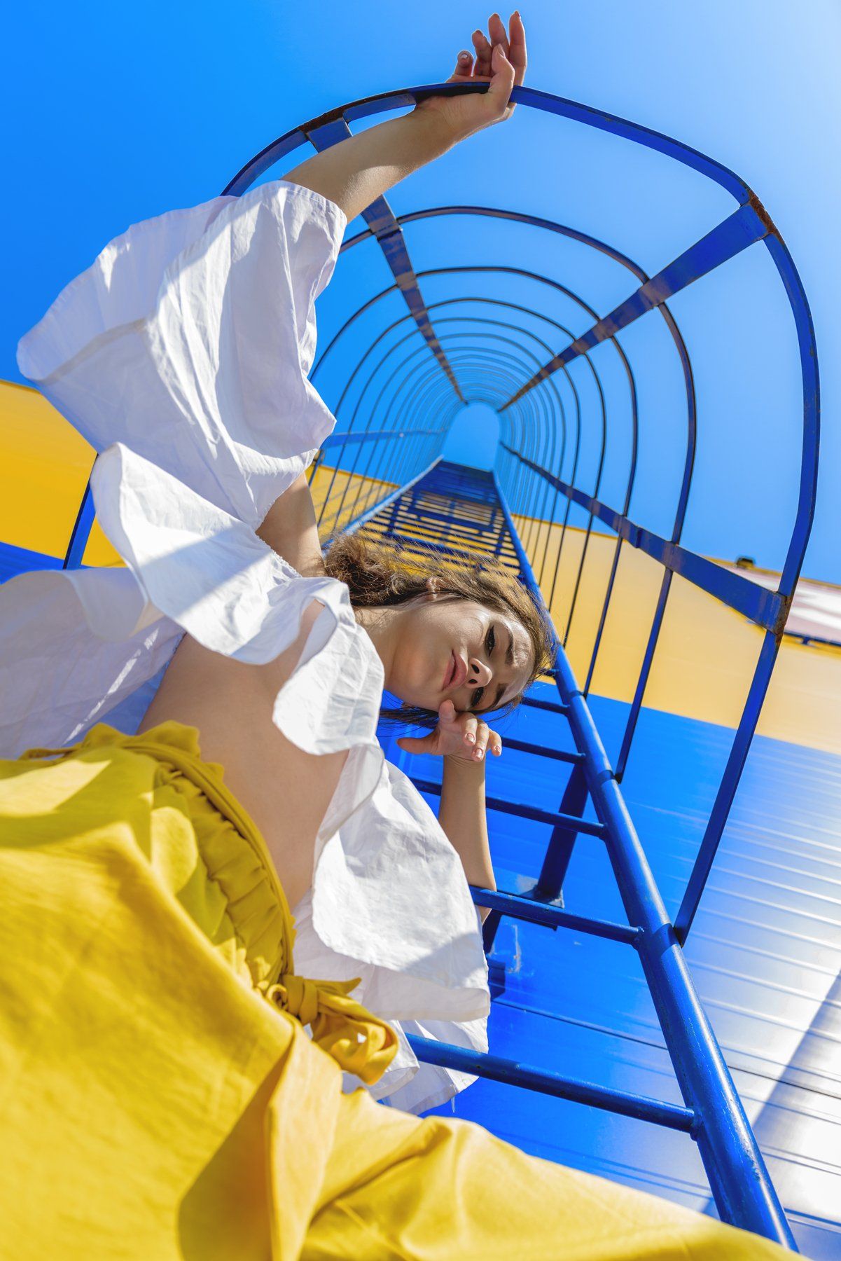 yellow, blue, girl, model, nikon, contrast, sky, staircase, fashion, russia, Анна Дегтярёва