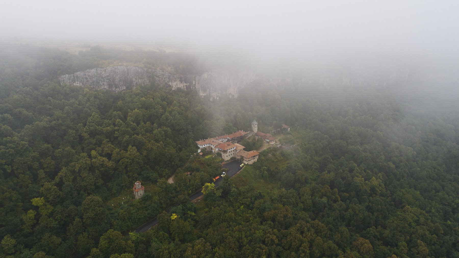 монастырь, воздушная фотография, облако, лес, скалы, Болгария, castle, forest, air photography, cloud, landscape, Даниел Балъков