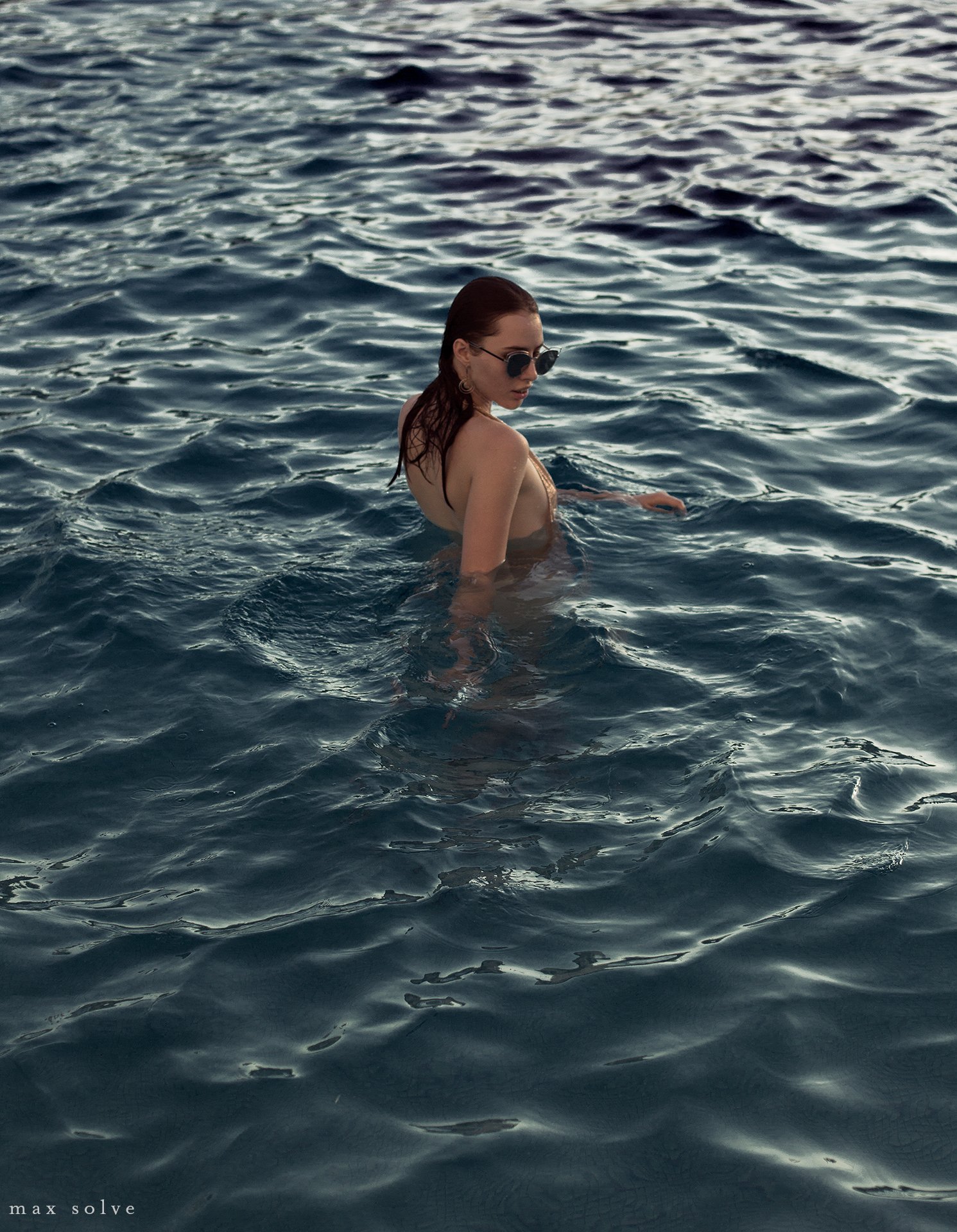 water, fashion , glamour, girl, model, models, girls, sexy, wet, face, hair, sea, summer, sunlight, sunny, glass, brunette, art, hot,, Max Solve