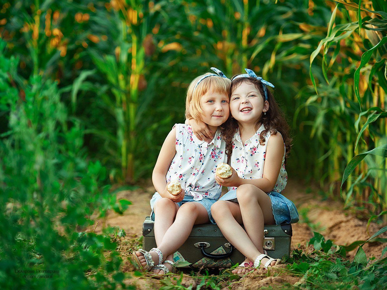 кукурузное поле, подружки, дружба, детский фотопроект, Склярова Екатерина