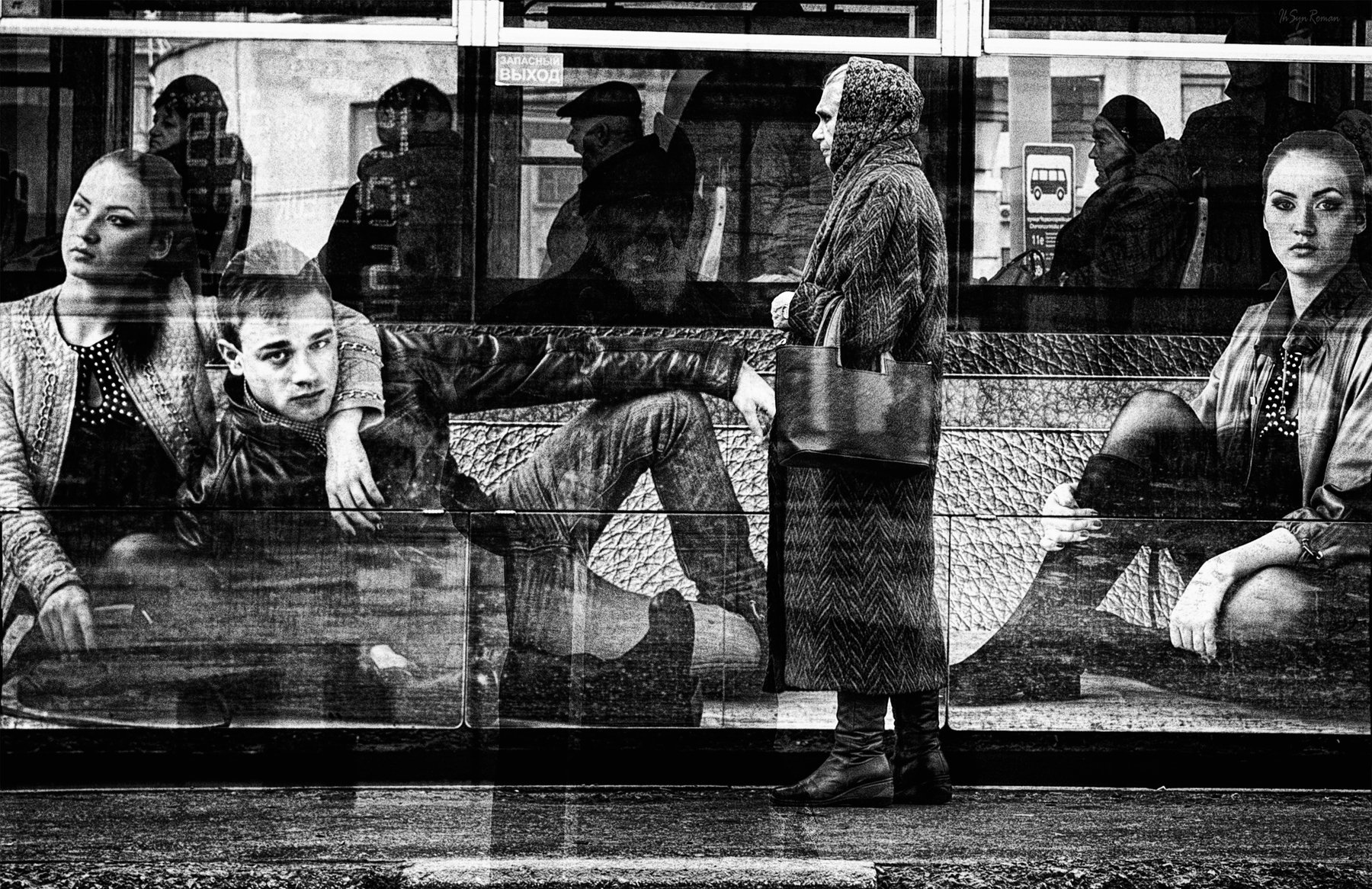 люди,остановка,трамвай,улица, Roma  Chitinskiy