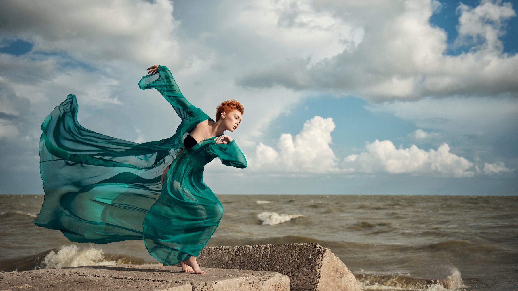 Girl, model, portrait, wind, coast, sea, waves, model tests, dynamics, nikon, russia, photographer Russia, blue, clouds, waves, red, Анна Дегтярёва