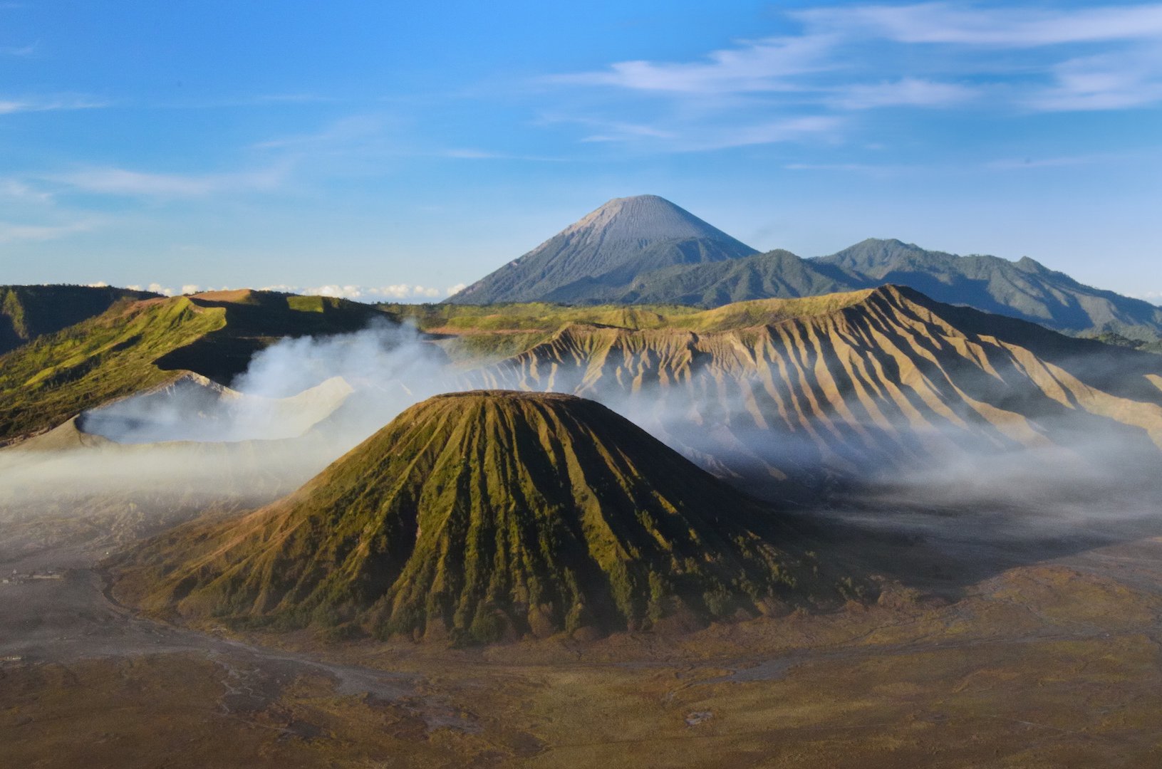 индонезия ява вулкан кратер кальдера лето, Илья Середкин