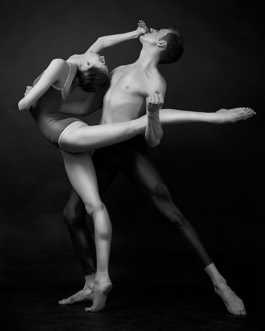 Балерина, танцор, поза, геометрия, красиво, чб, черно-белая, Дарья Комарова