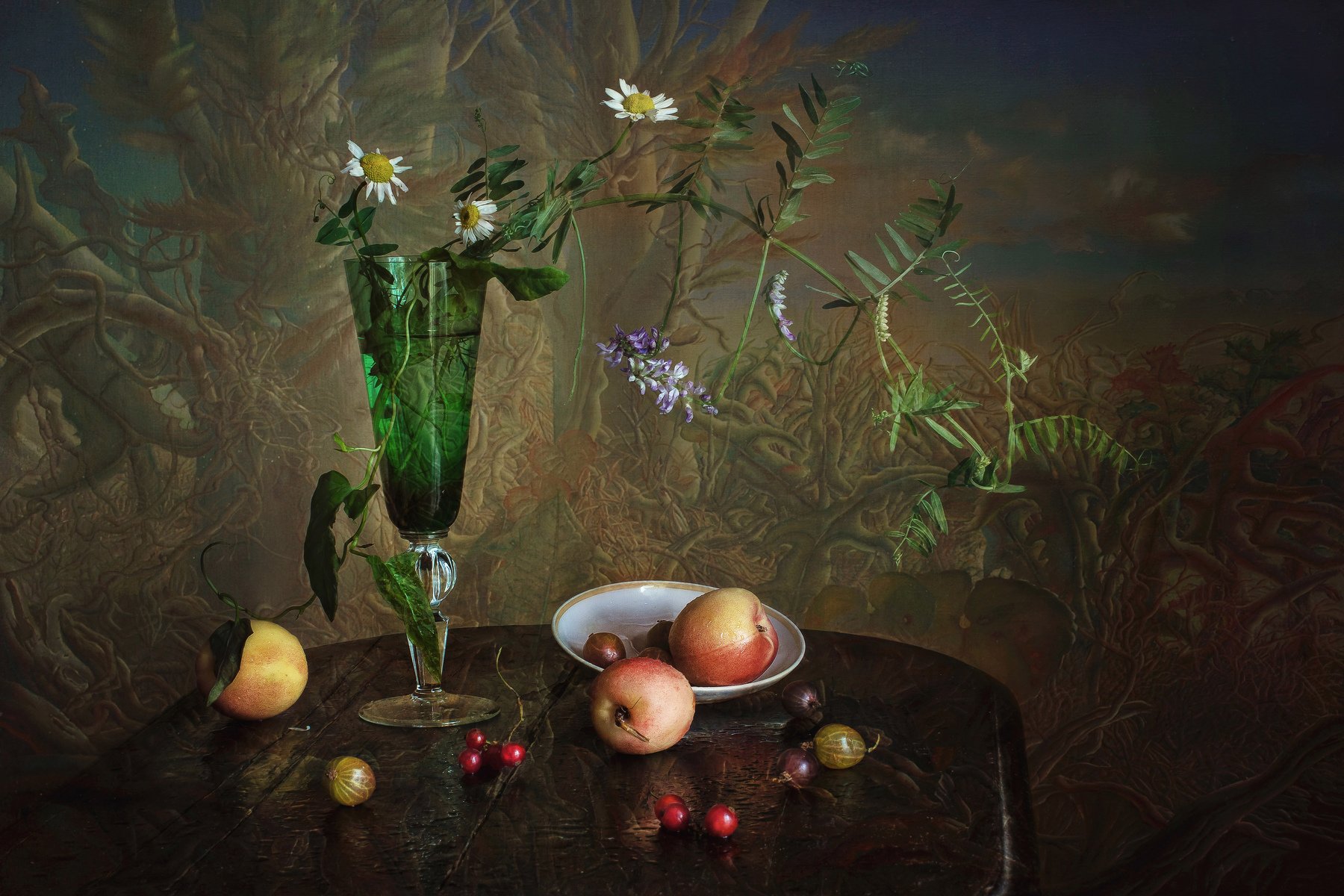 натюрморт, стекло, стебли, цветы, ромашки, фрукты, ягоды, Анна Петина