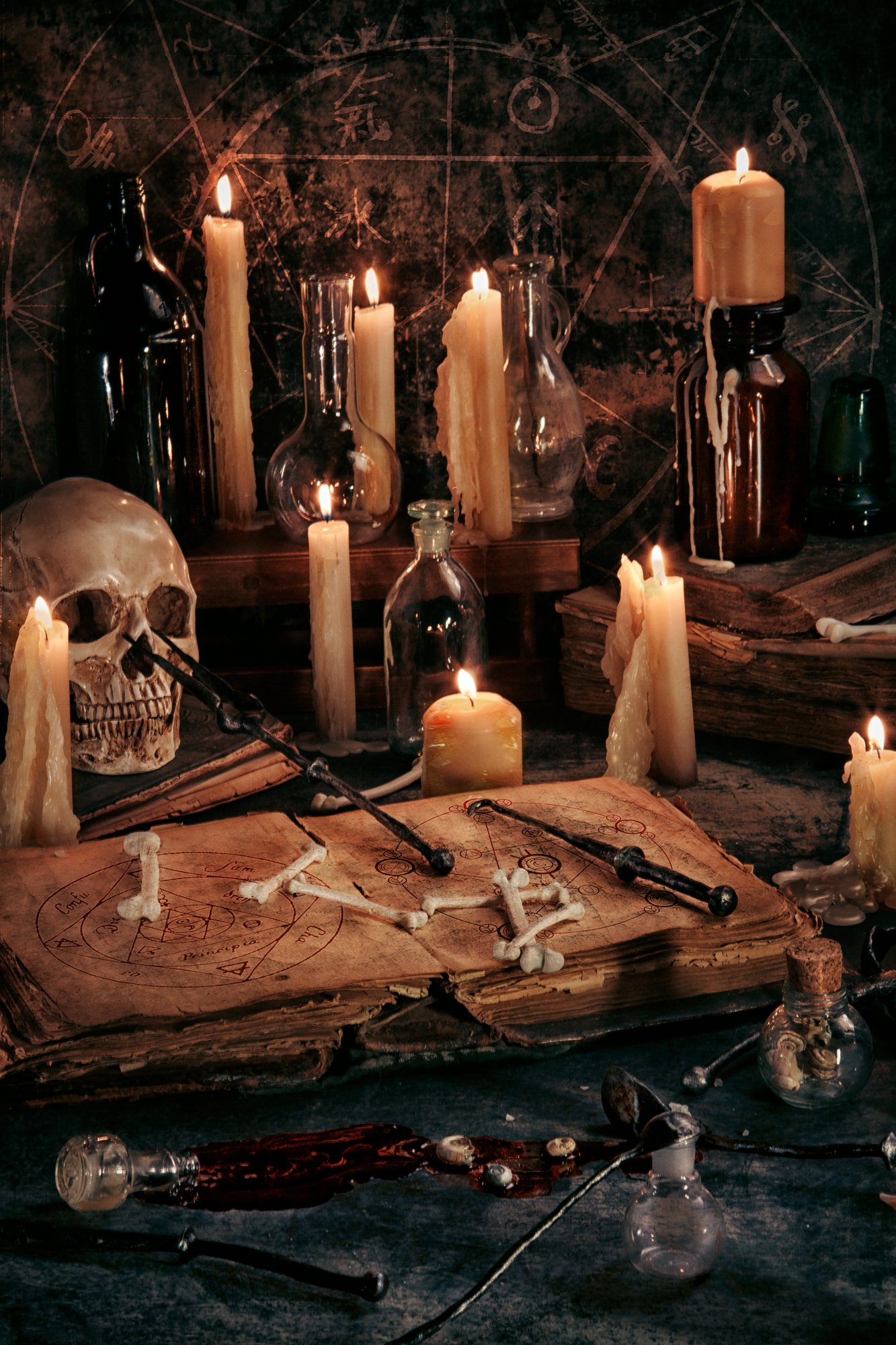 череп, кости, склянки, стекло, свечи, средневековые инструменты, книги, натюрморт, пентаграммы, Наталья Голубева