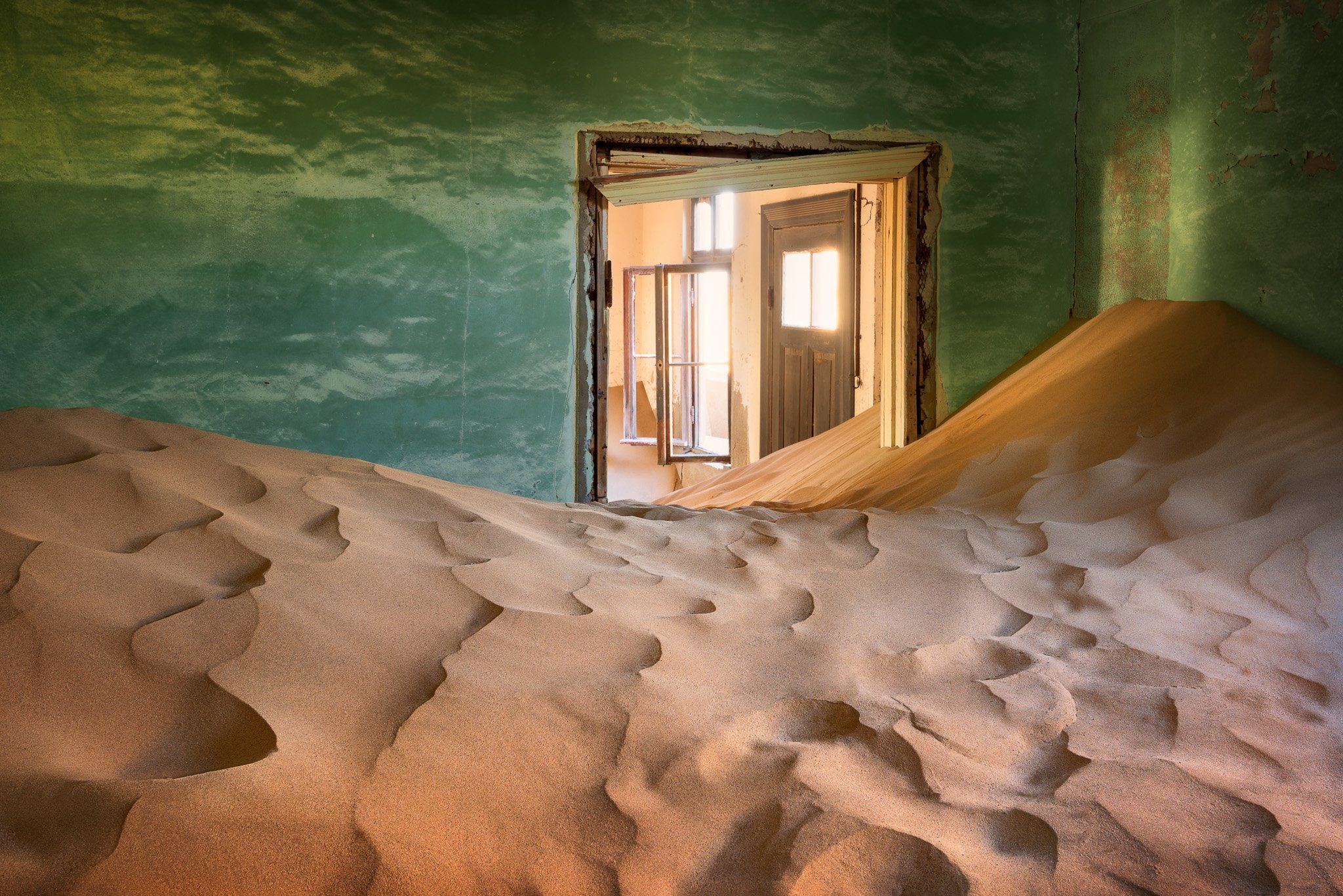 abandoned, Africa, african, architecture, barren, blue, building, city, climate, color, colour, decayed, demolition, desert, diamond, door, doorway, drought, dry, dune, empty, environment, german, ghost, green, haunted, historical, history, home, house, i, Andrey Omelyanchuk