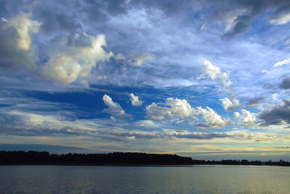 бологое, облака,озеро, август 2007, Владимир Разумов