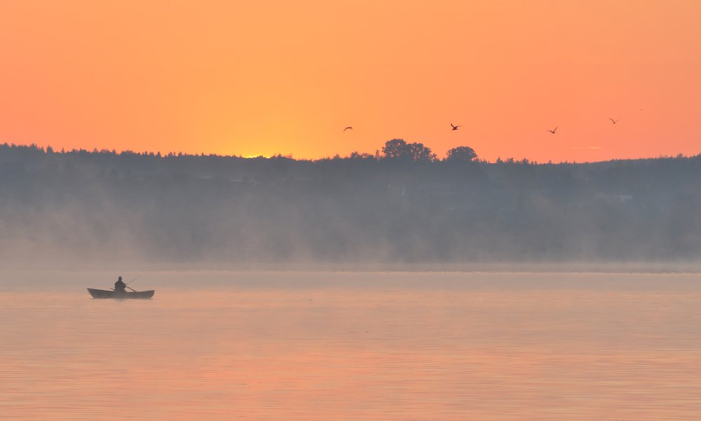 озеро, рассвет, утро, лодка, рыбак, восход, туман, вода, оранжевый, Динара