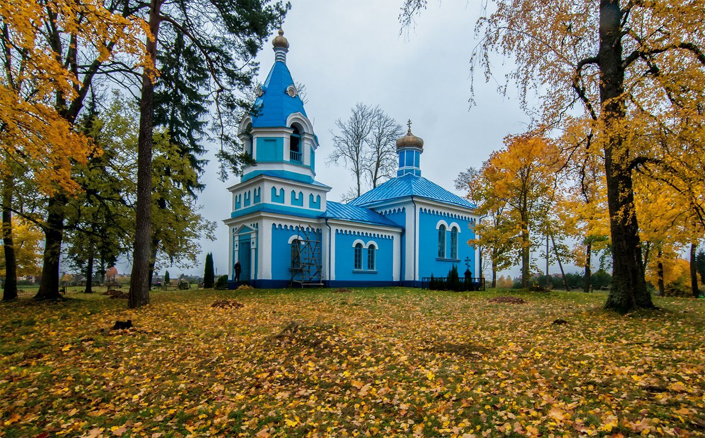 church,autumn, Daiva Cirtautė