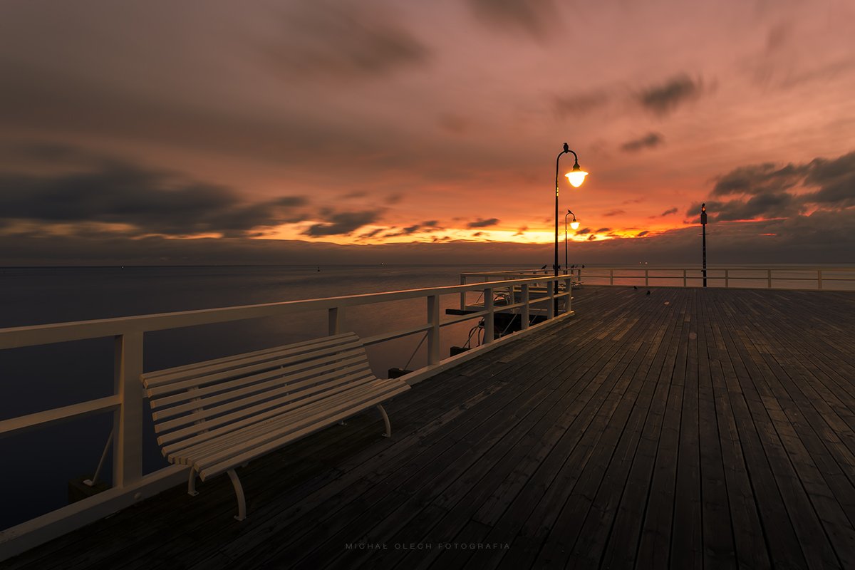 gdynia, poland, baltic sea, sea, bench, light, clouds, sky, pier, burn, пирс, птица, польша, море, Michal Olech