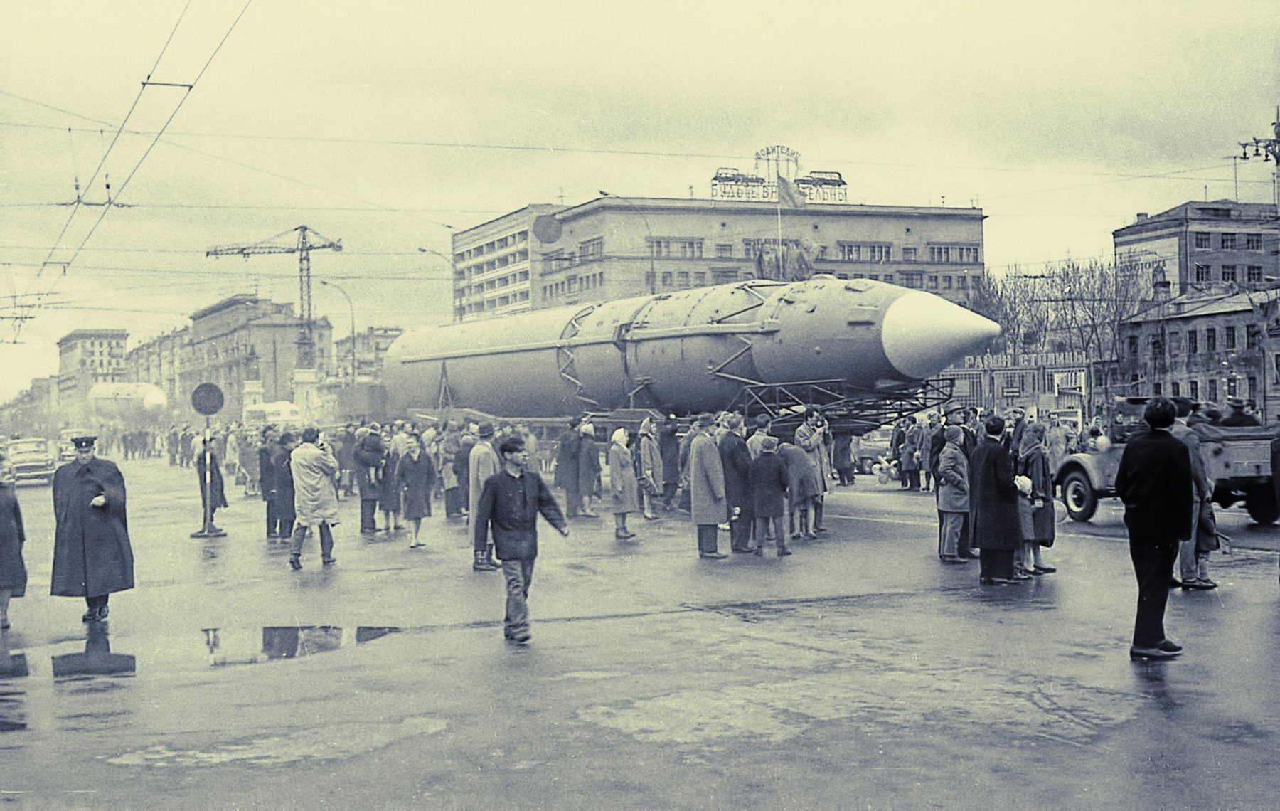 парад, ракета, старая Москва, годовщина революции, Babka Yoshka (в миру - Сергей)
