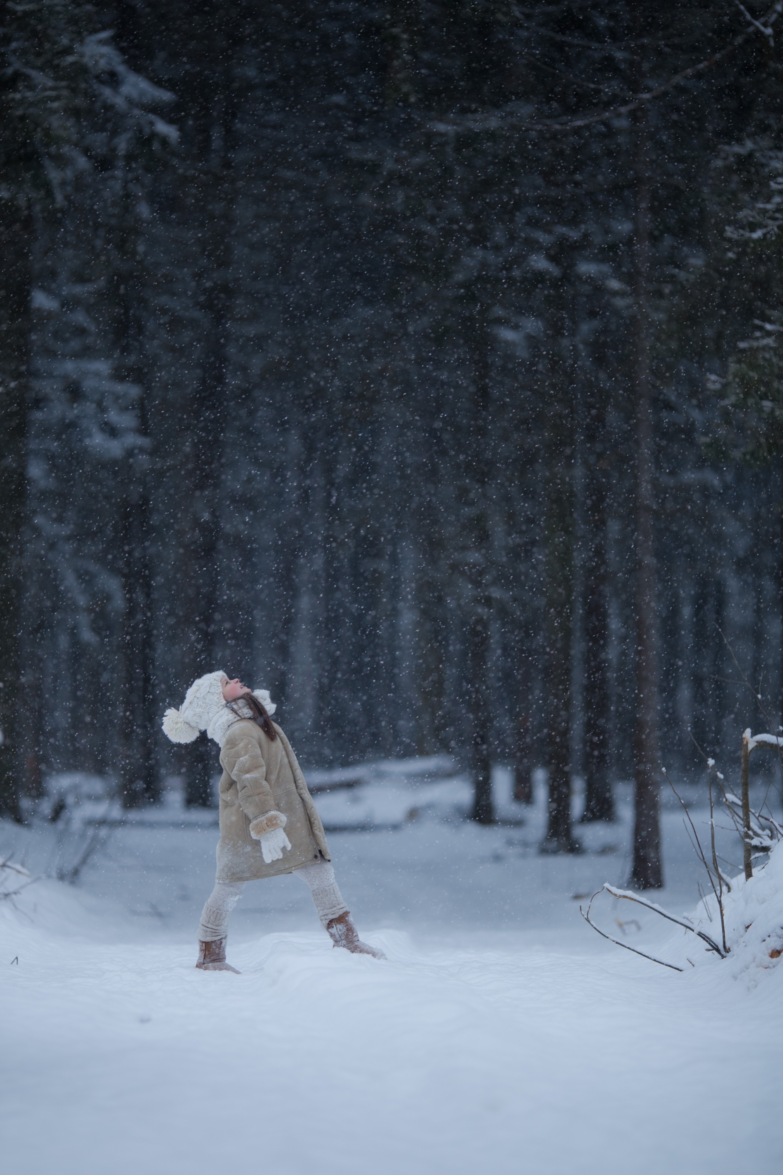 девочка, лес, снег, елка, зима, ребенок , Юлия Дурова