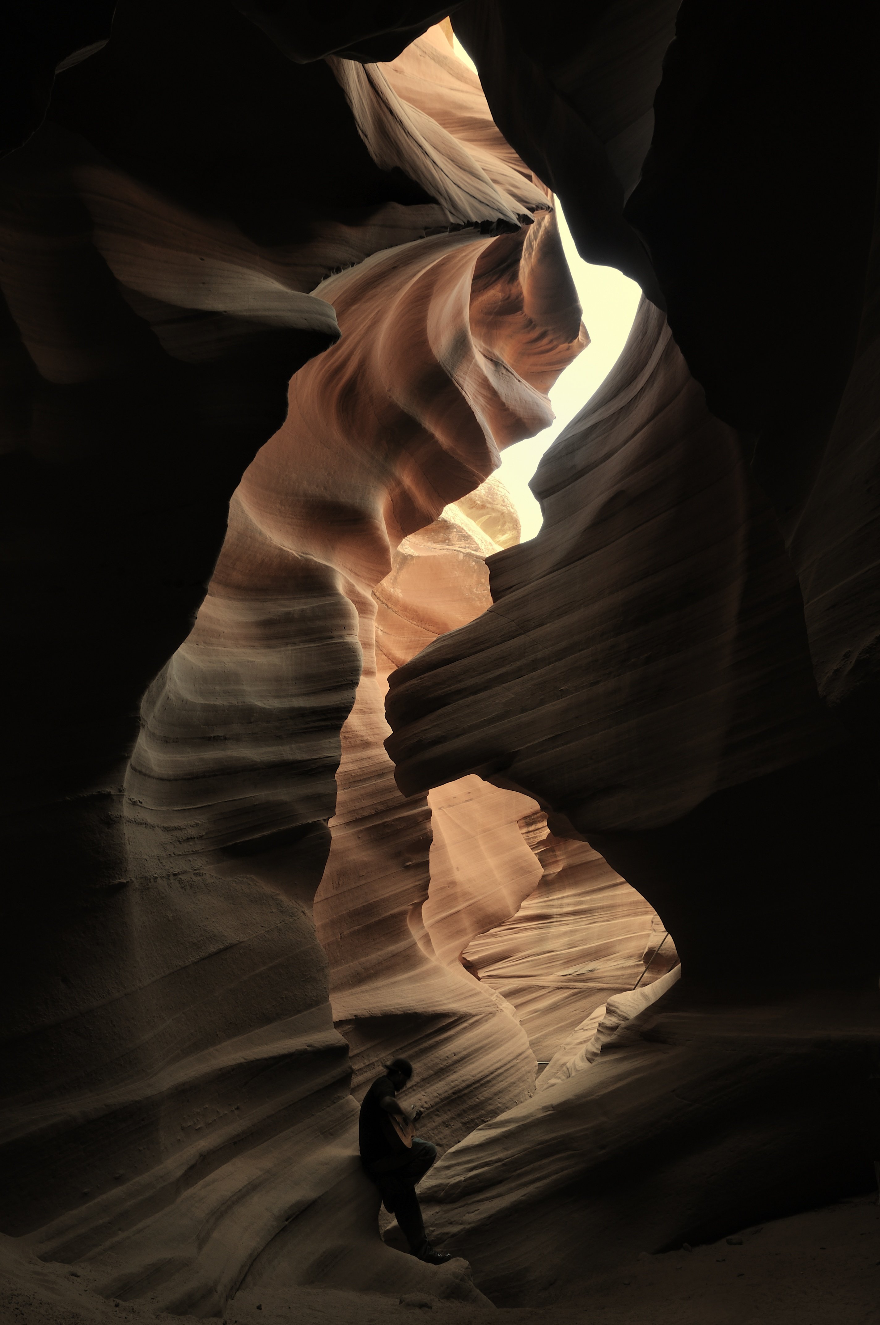 Antelope, Canyon, USA, national park, stone, rock, dark, shade, shape, shadow, indian, guitarist, travel, Jiri Kuchar