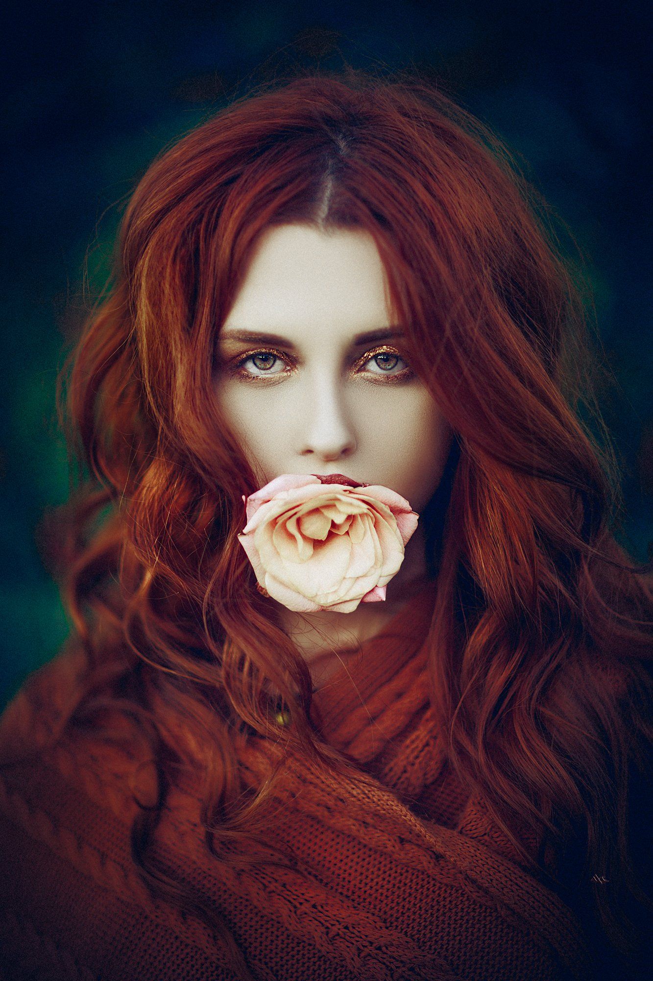 woman, flower, portrait, natural light, Руслан Болгов (Axe)