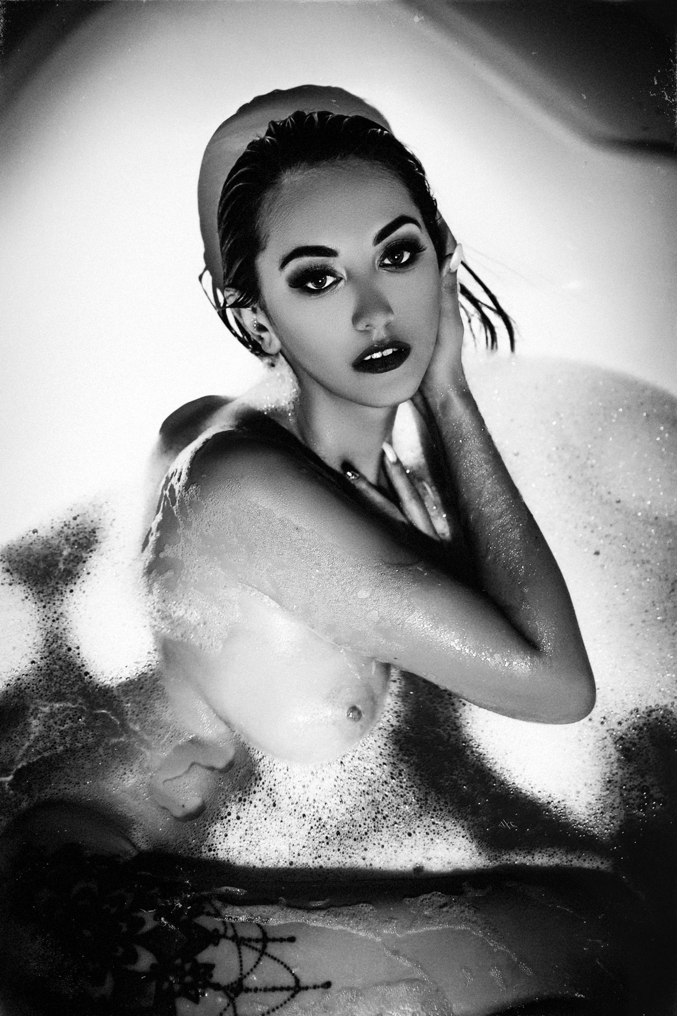 woman, nude, bath, black and white, Руслан Болгов (Axe)