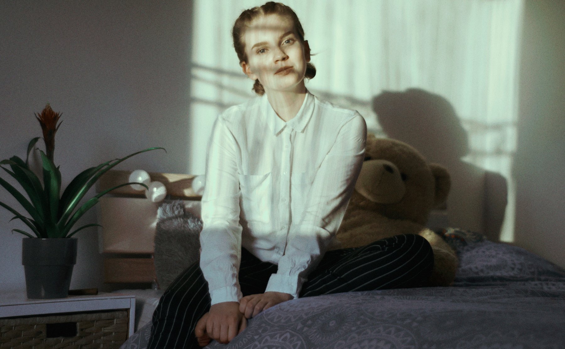 #girl #portrait #room #bedroom #teddybear, fineus