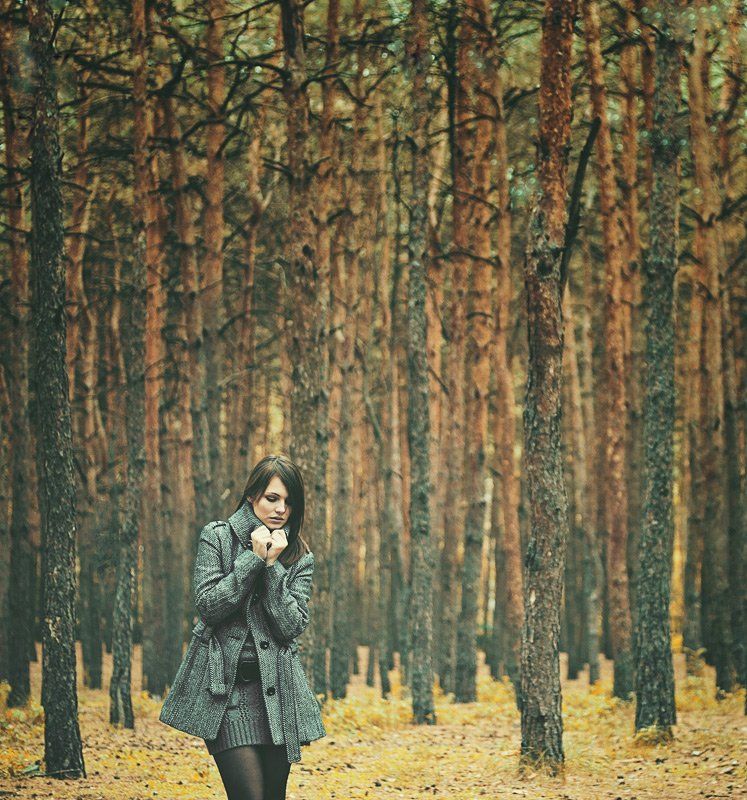 девушка, лес, деревья, одиночество, осень, Артур Сарибекян