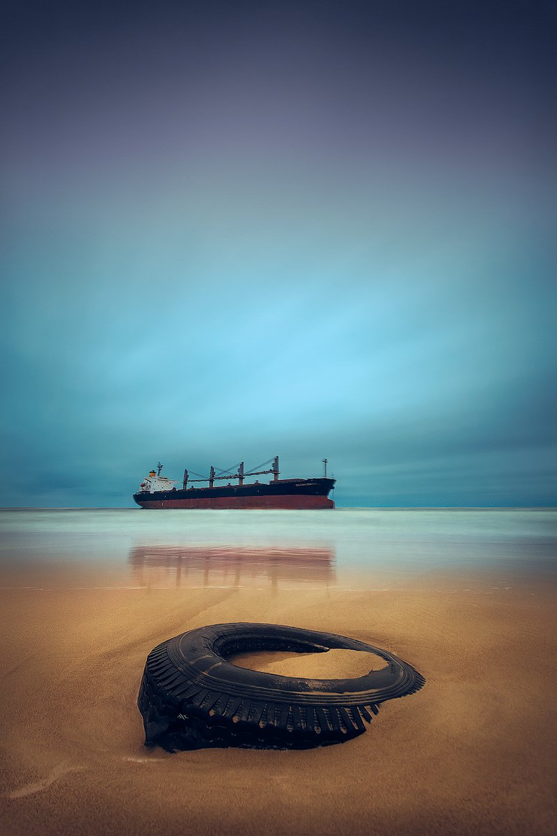 landscape, seascape, baltic sea, vessel, grounded, tire, long exposure, Руслан Болгов (Axe)