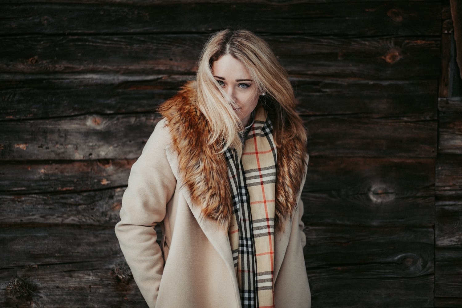 woman, wall, hair, Martynas Musteikis