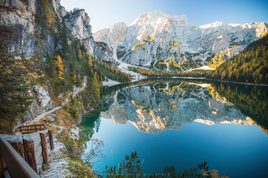 dolomities, dolomiti, mountains, italia, italy, sunset, sunrise, pond, reflection, light, red, orange, autumn, colours, lago, braies, lake, Tomasz Wieczorek