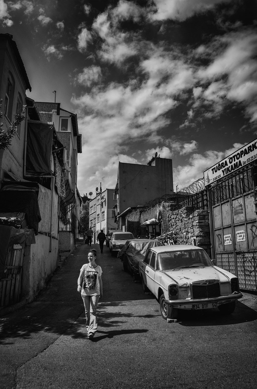 #backstreets #street #photo #black #white #girl #light #shadow, Mutluhan Karakoyunlu