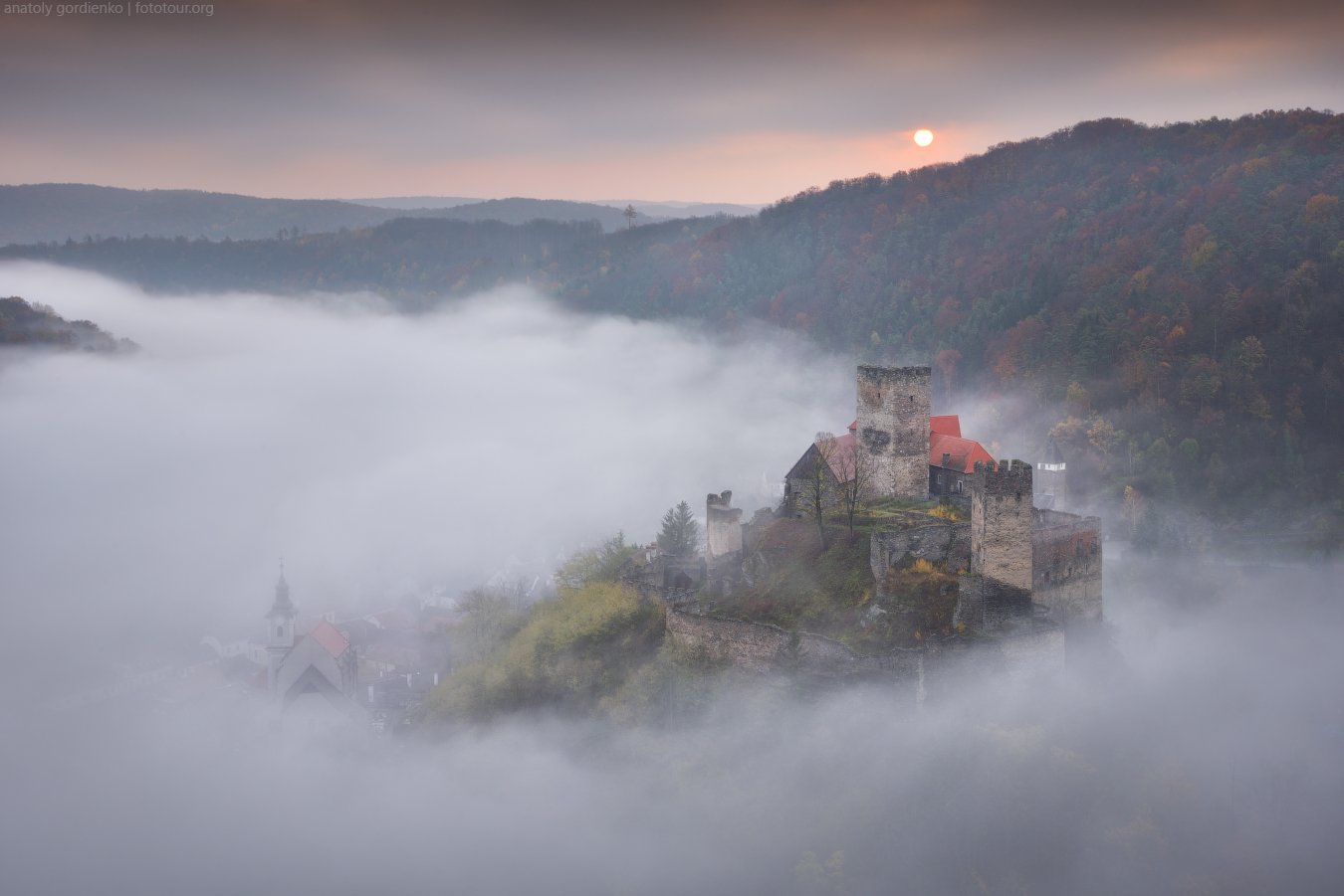 пейзаж, рассвет, замок, австрия, туман, Анатолий Гордиенко