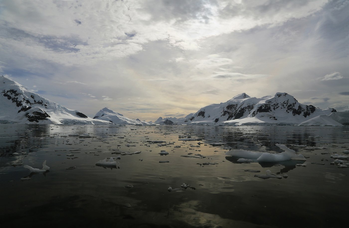 антарктика, antarctic, путешествие, океан, айсберг, лед,  природа, landscape, nature, свет, light, гало, halo, Вера