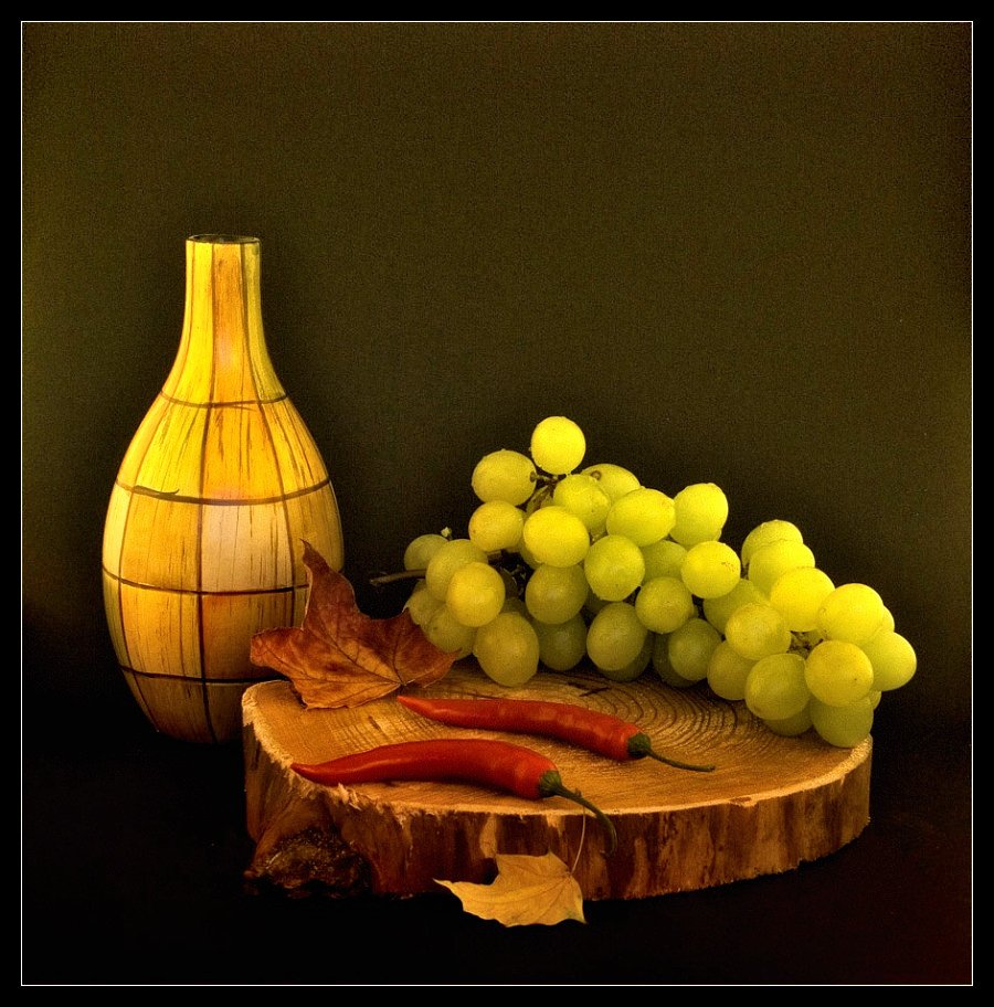 still life,red pepper,grape, senato®