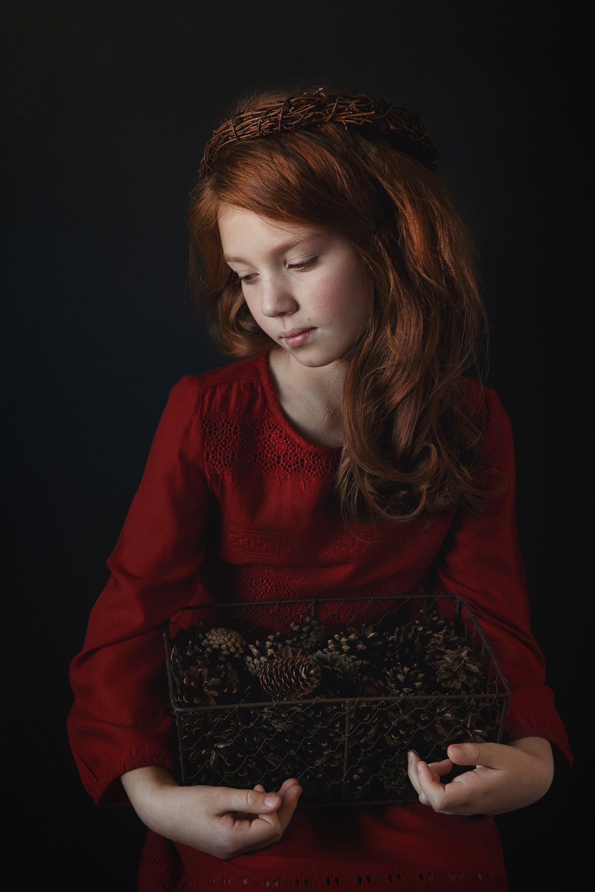 девочка, рыжие волосы, эльф, портрет, шишки, длинные волосы, Юлия Дурова