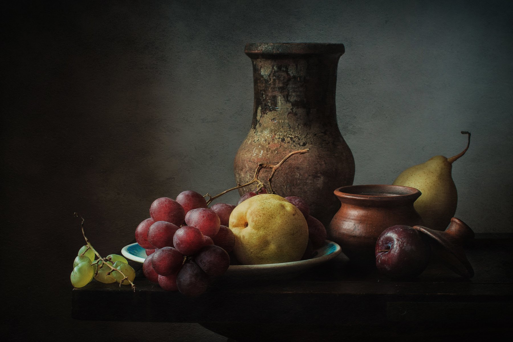 натюрморт, крынка, фрукты, виноград, груша, слива, Анна Петина