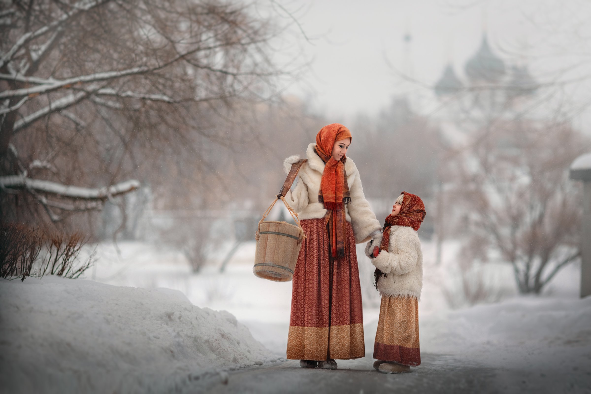 дети, зима, русское, коромысло, женщина, храм, мать и дочь, снег, Ирина Платонова