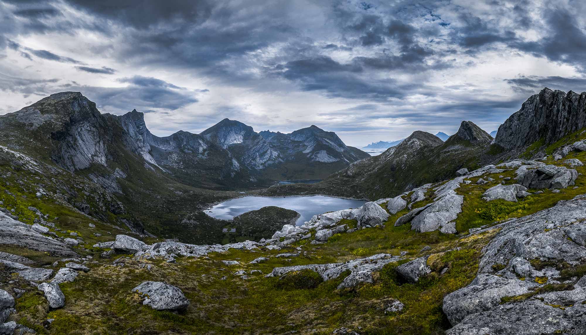 lofoten, summer, norway, cold, fjord, dark, rocks, mountains, lake, green,, Алексей Медведев