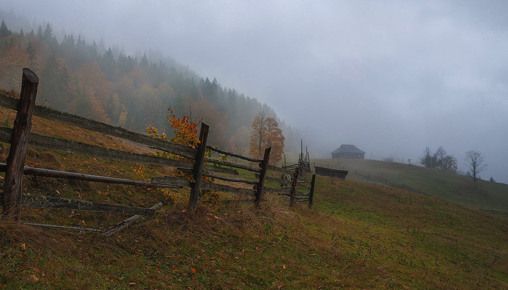 горы, домик, туман, осень, Вьюшкин Игорь