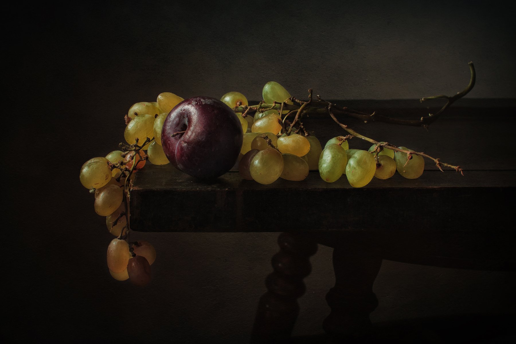 натюрморт, фрукты, виноград, слива, Анна Петина