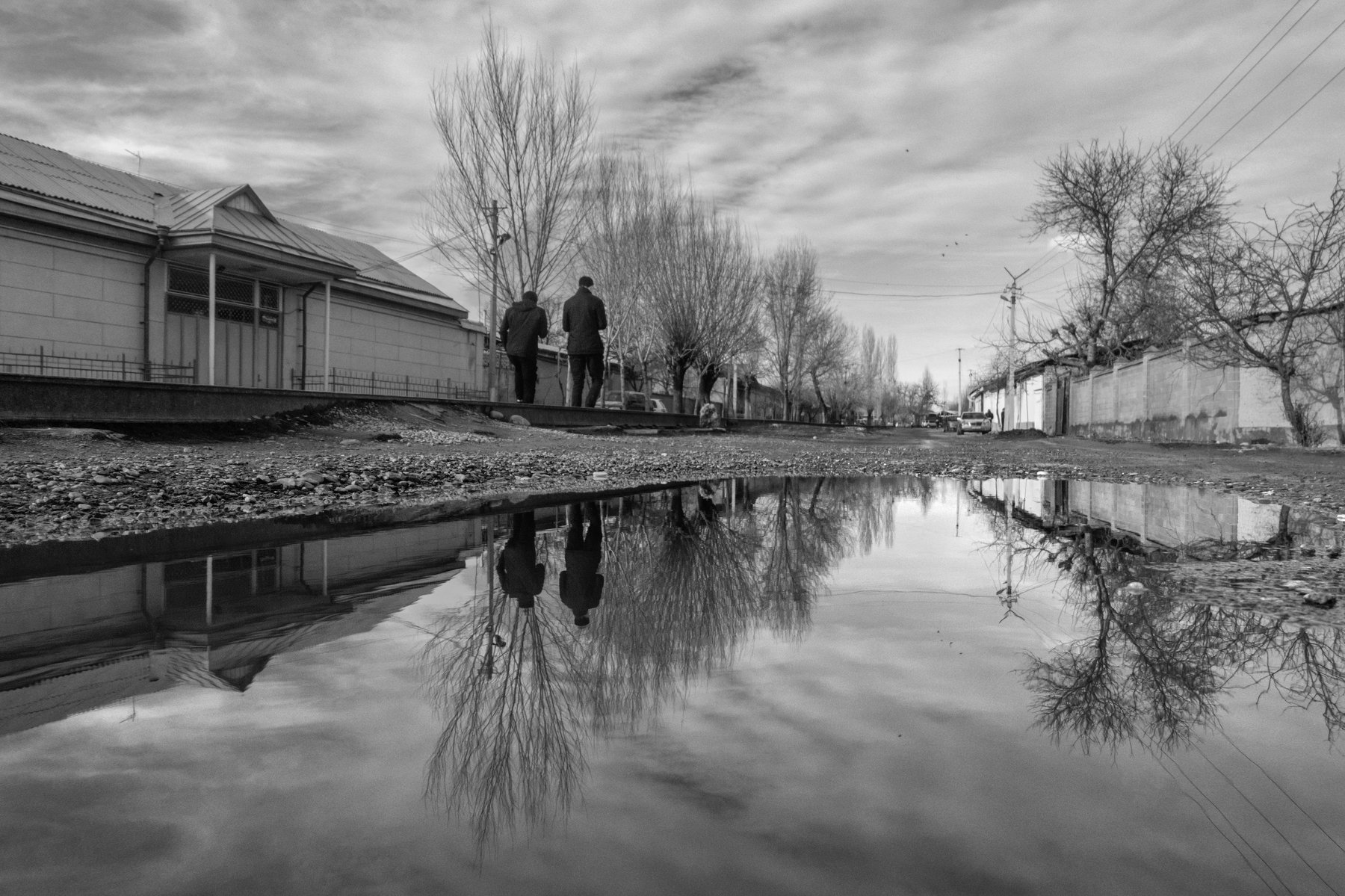 отражение, стрит, черно-белое, улица, кыргызстан, средняя азия, reflection, water, street,, Марат Сайранбаев