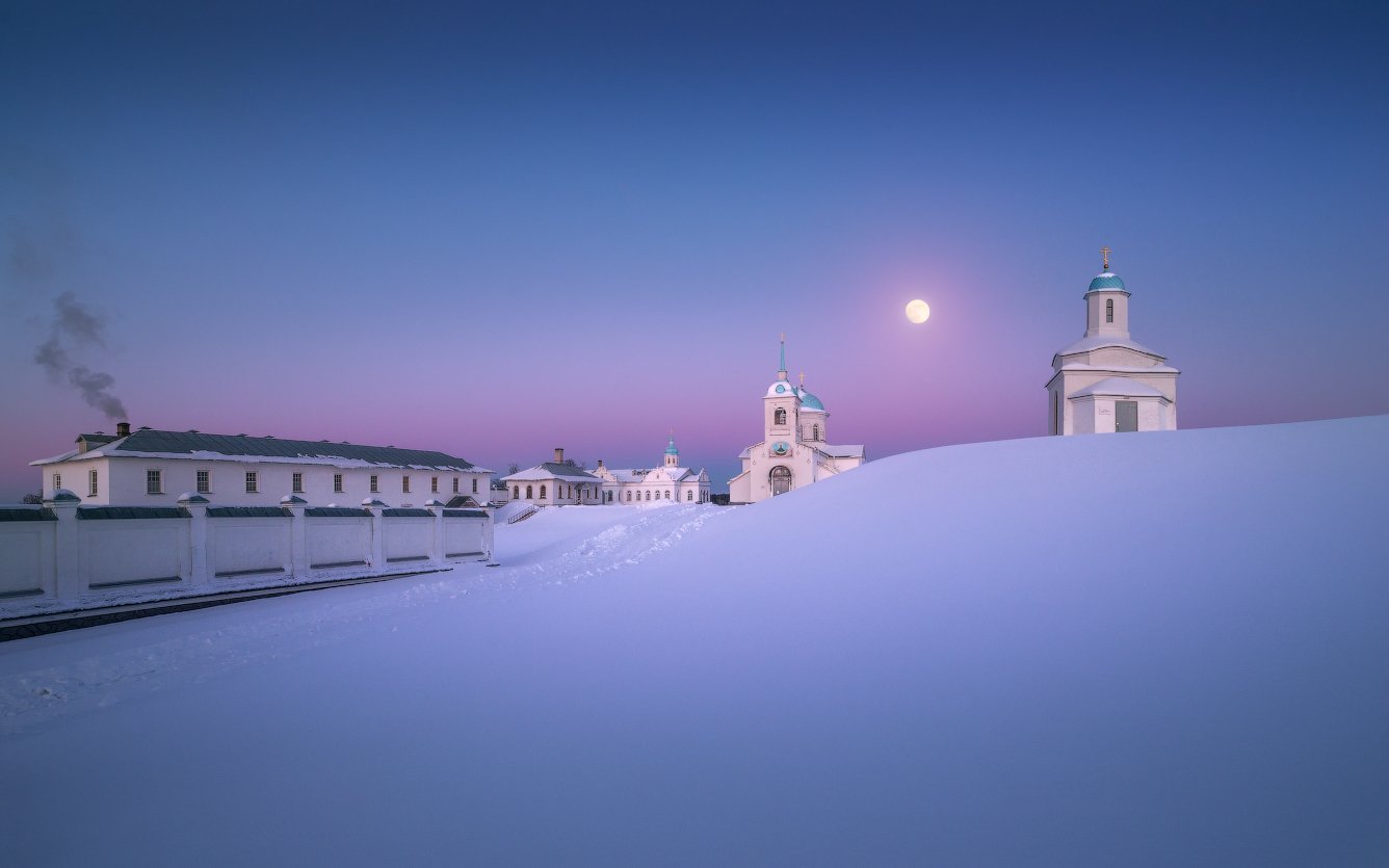зима, снег, вечер, монастырь, церковь, Cтанислав Малых