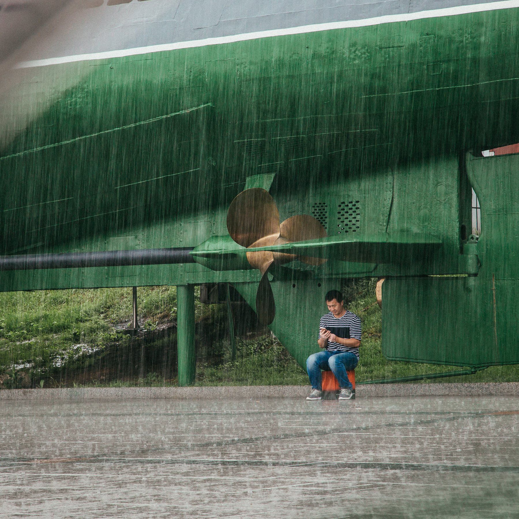 владивосток,город, дождь, подводная лодка, непогода, улица, Антон Блохин