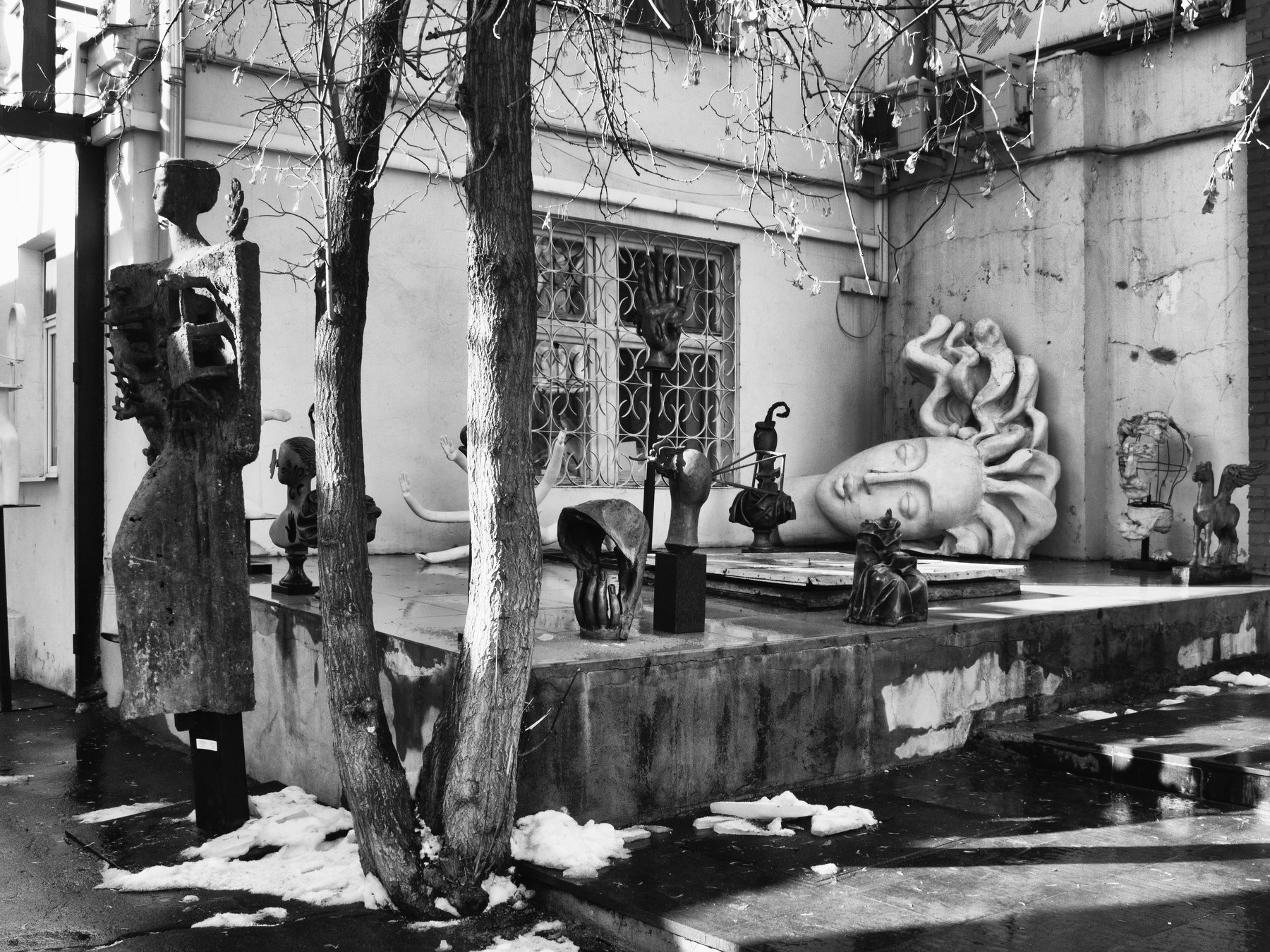 Moscow, Russia, Black and white, Monochrome, Surrealism, Sculpture, Museum, Elena Beregatnova