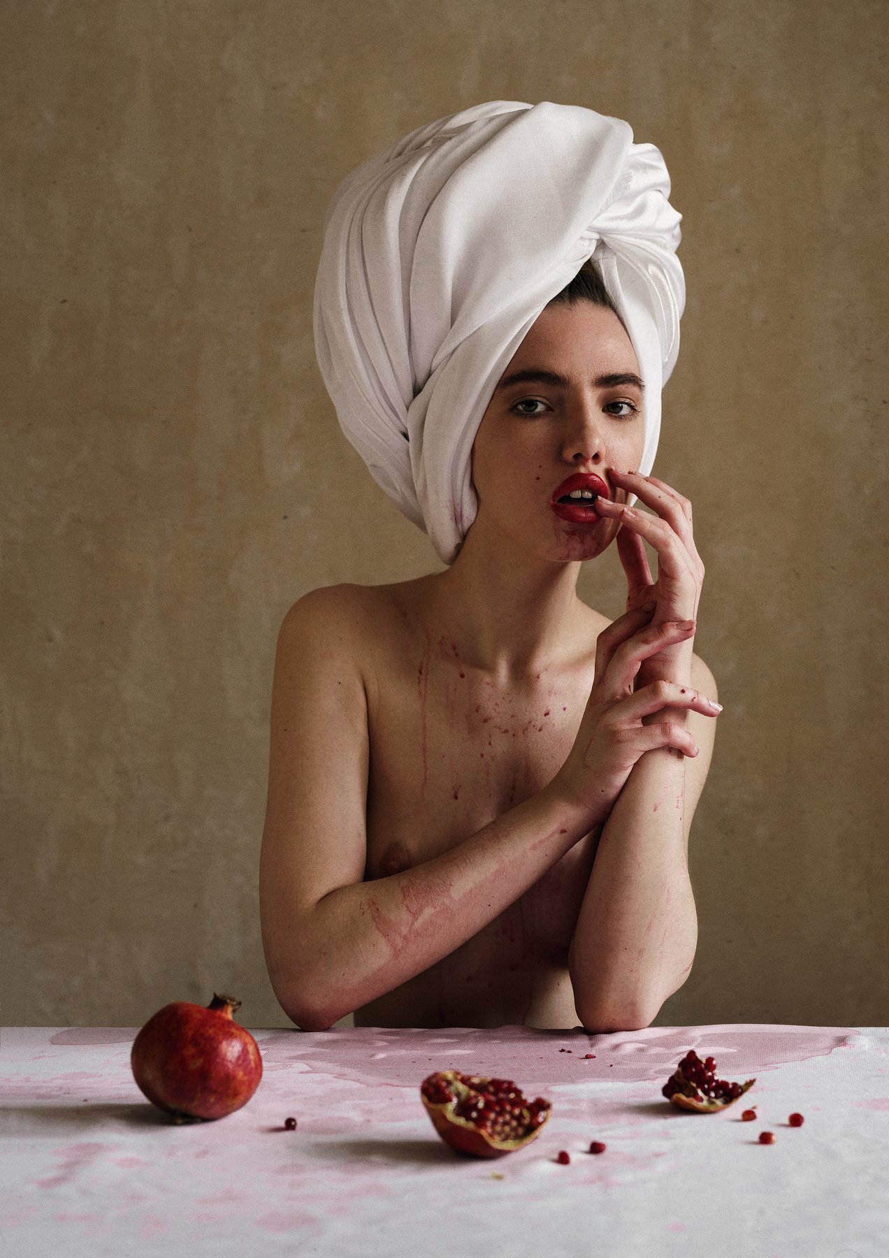 girl, portrait, garnet, juice, red, color colour, lips, at home,, Роман Филиппов