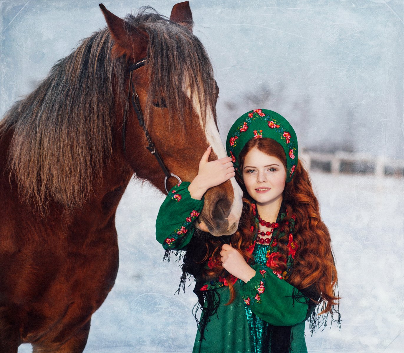 девушка, красавица, рыжая, рыжие, лошадь, конь, зима, Биличенко Оксана