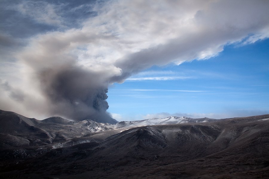 камчатка, вулкан, кизимен, извержение, зима, пепел, Денис Будьков