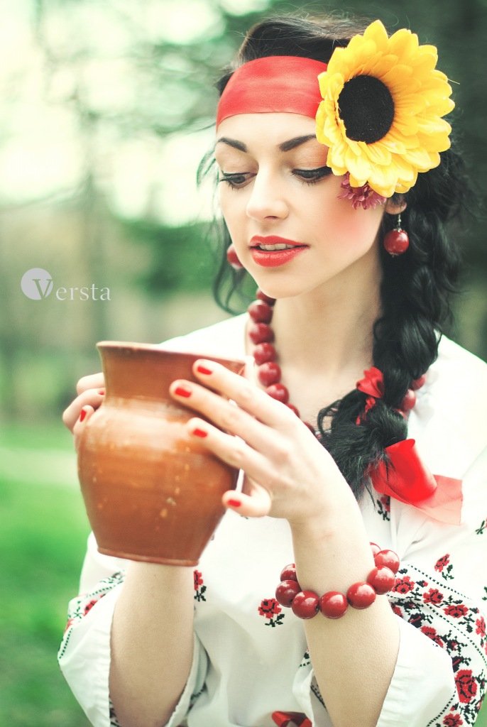 україна, квітка, душа, дівчина, глечик, весна, традиції, молодість, Верста Юлія