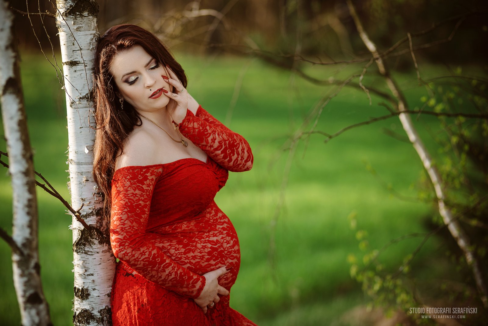pregnancy, pregnant, woman, maternity, belly, people, female, mother, happy, motherhood, love, life, baby, tummy, maternal, abdomen, awaiting, new, beautiful, family, expectation, concept, white, healthy, child, Krzysztof Serafiński