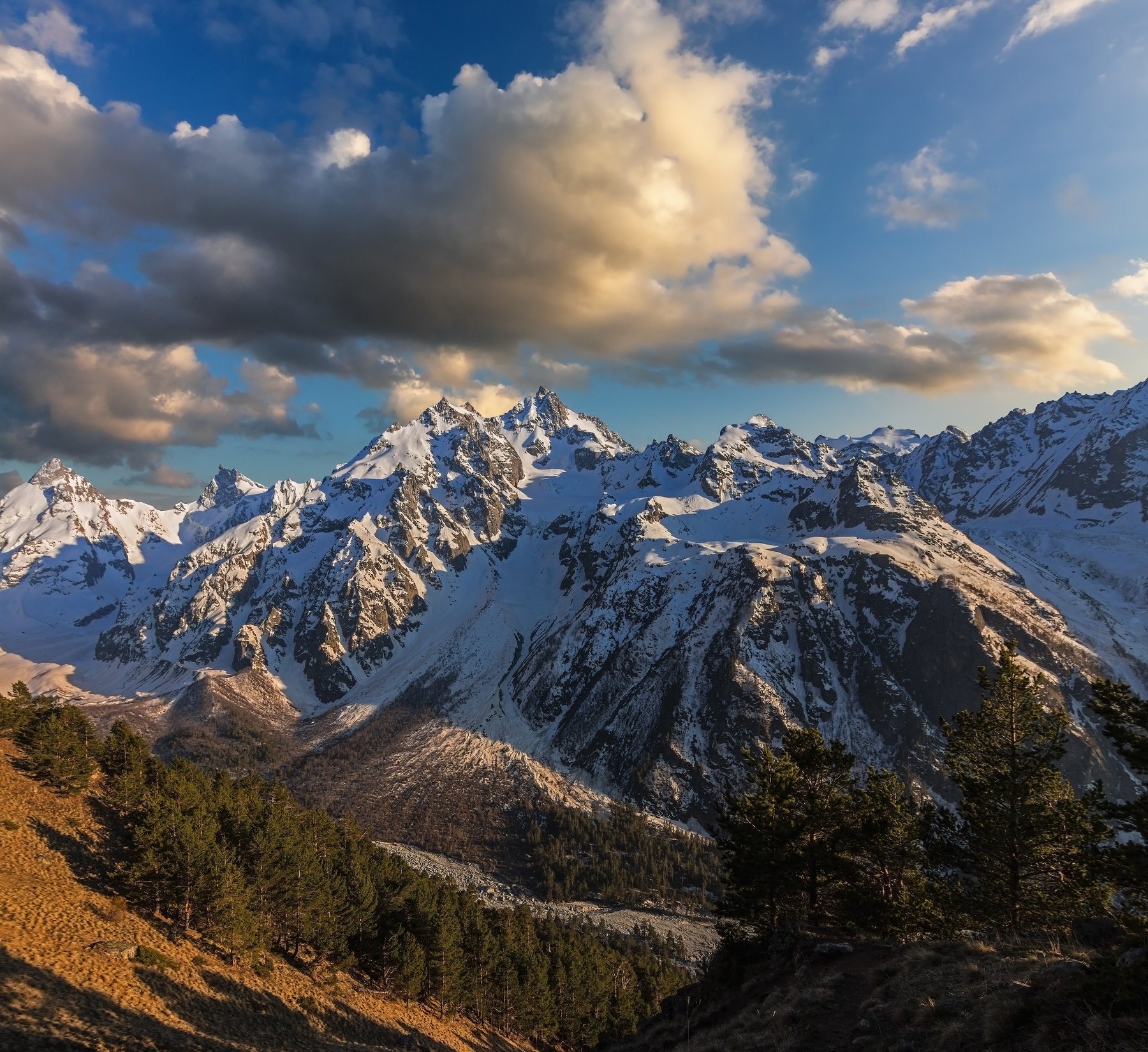 Gora. Аршан горы. Горные вершины Кавказа. Горы Кавказа 4к. Фон кавказские горы.