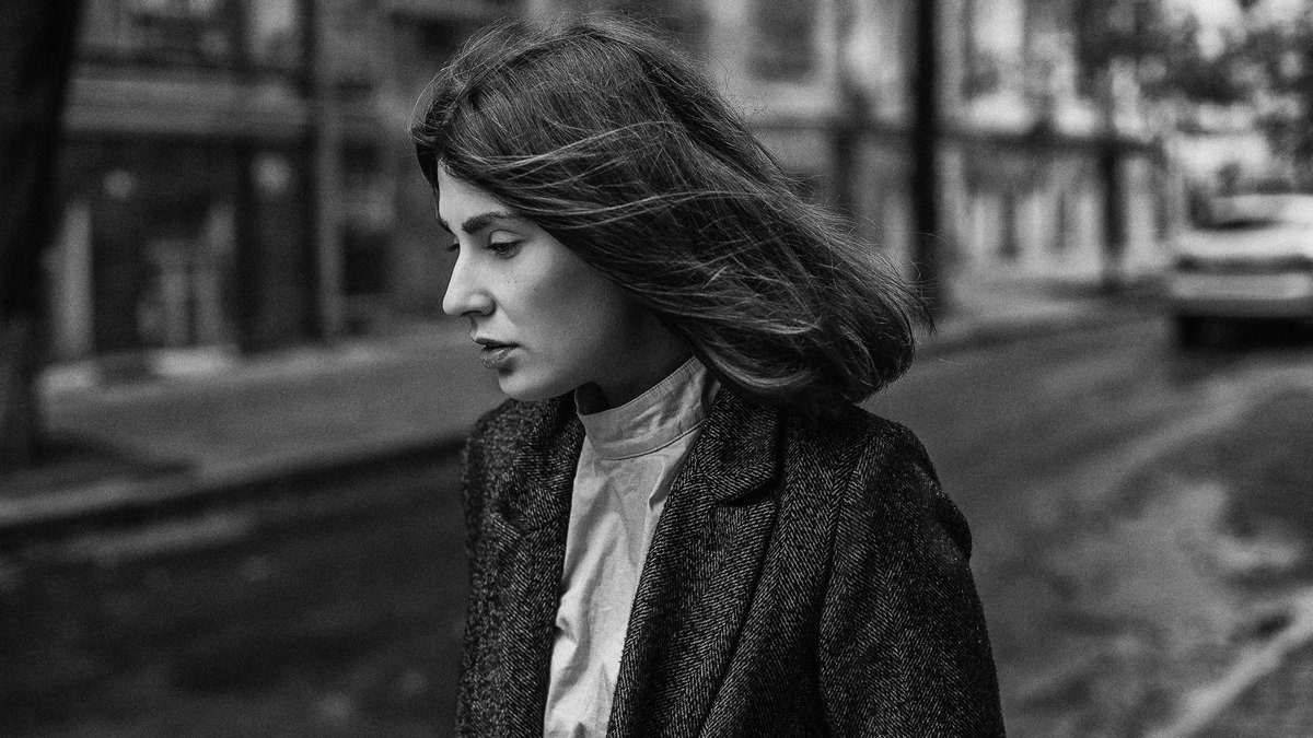 phfranpolonskiy franpolonskiy franpolonskiyphotographer girl woman monochrom bw blackandwhite autumn street portrait fashion beautiful young best, Fran  Polonskiy