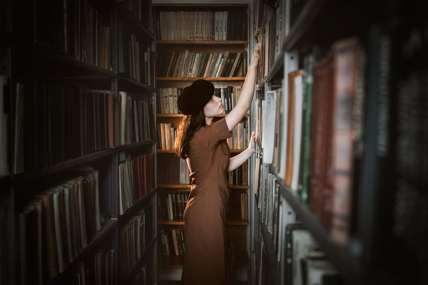 библиотека, девушка, модель, книги, Мария Братан