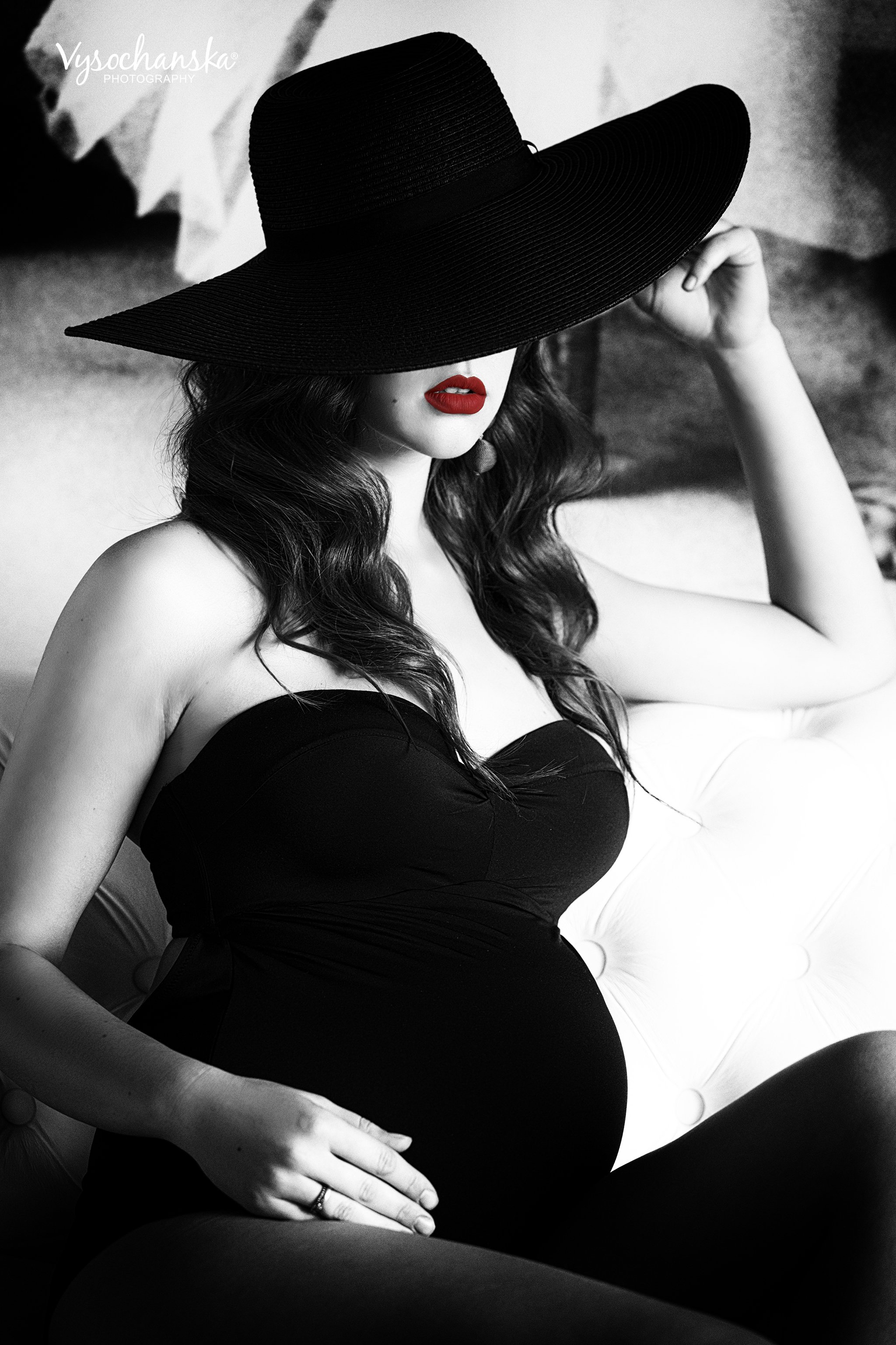 maternity, black and white, belly, family, fashion, Vysochanska Photography