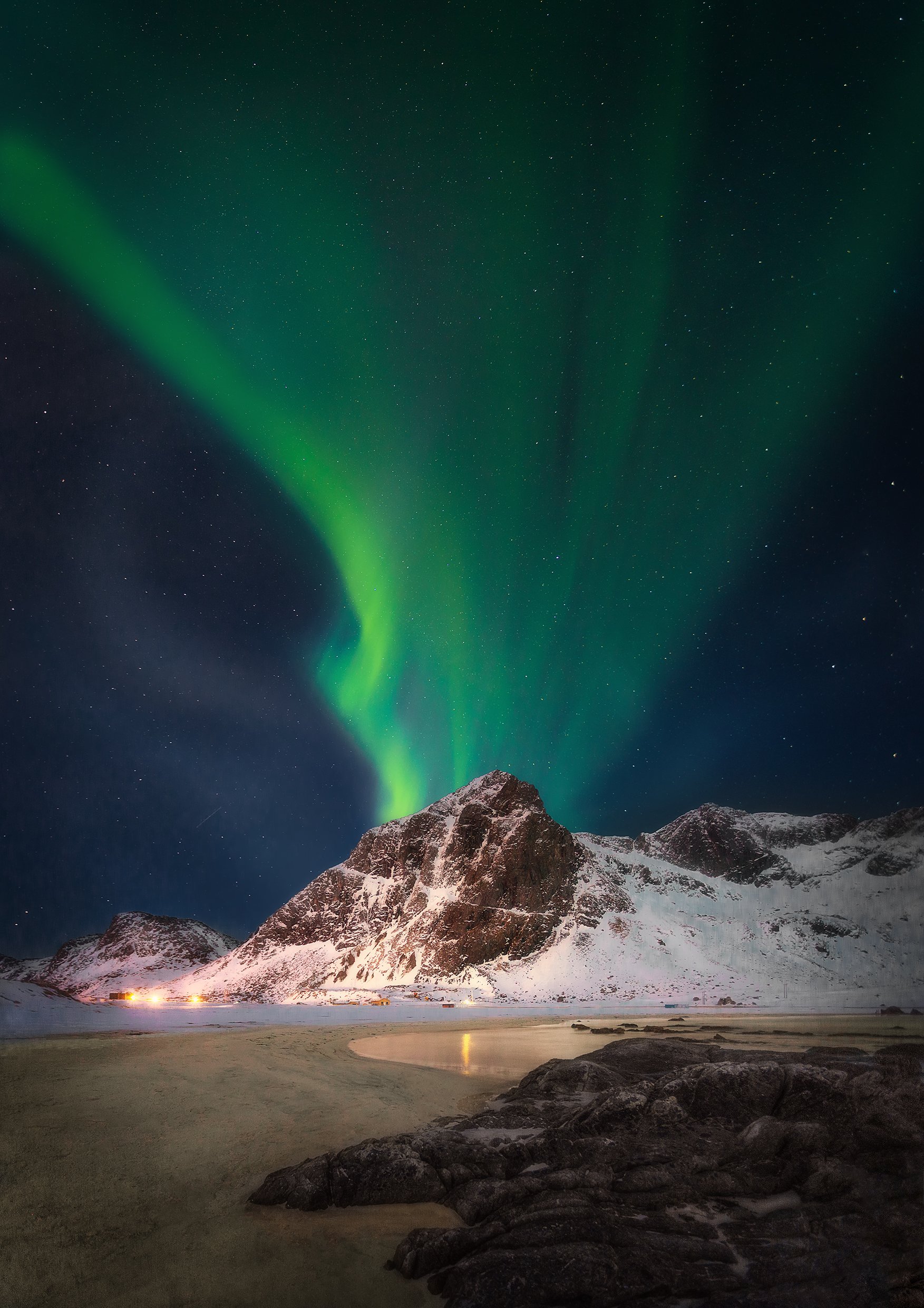 aurora, Norway, Lofoten, night, stars, beach, Flakstad, mountains, snow, , Patrycja Towarek