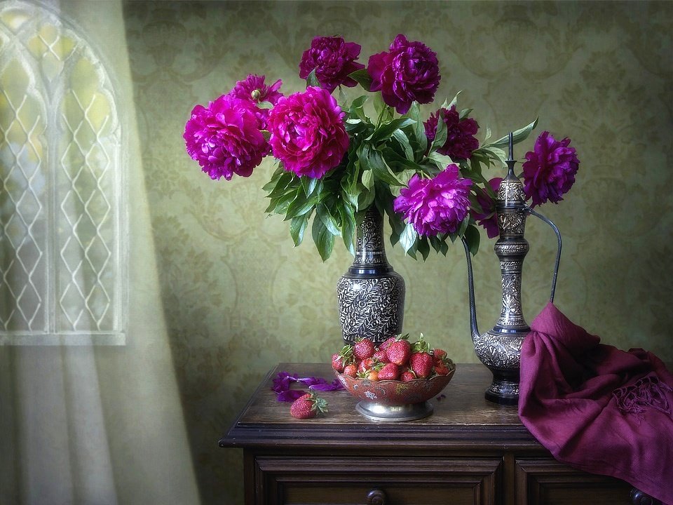 натюрморт, пионы, лето, цветы, пурпурные, восточная посуда, интерьер, Ирина Приходько